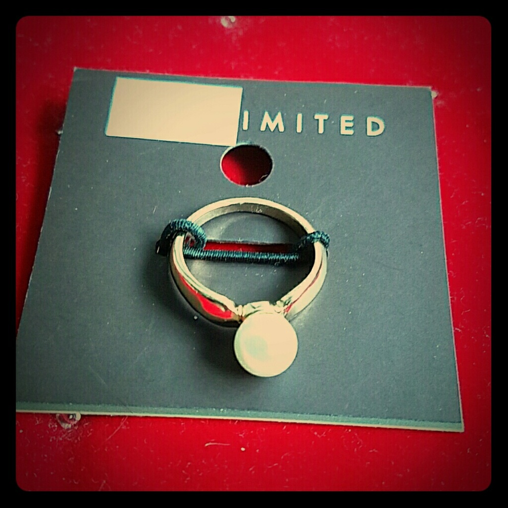 The Limited Ring size 8 NWT